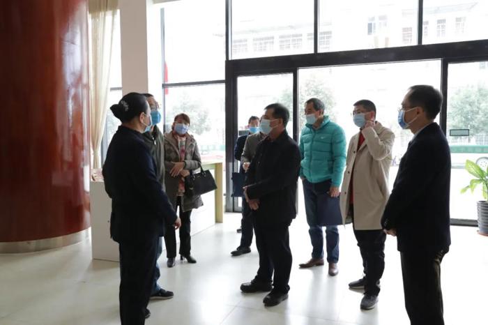 健康广西行动推进委员会督查组到百色市中医医院试考核督查