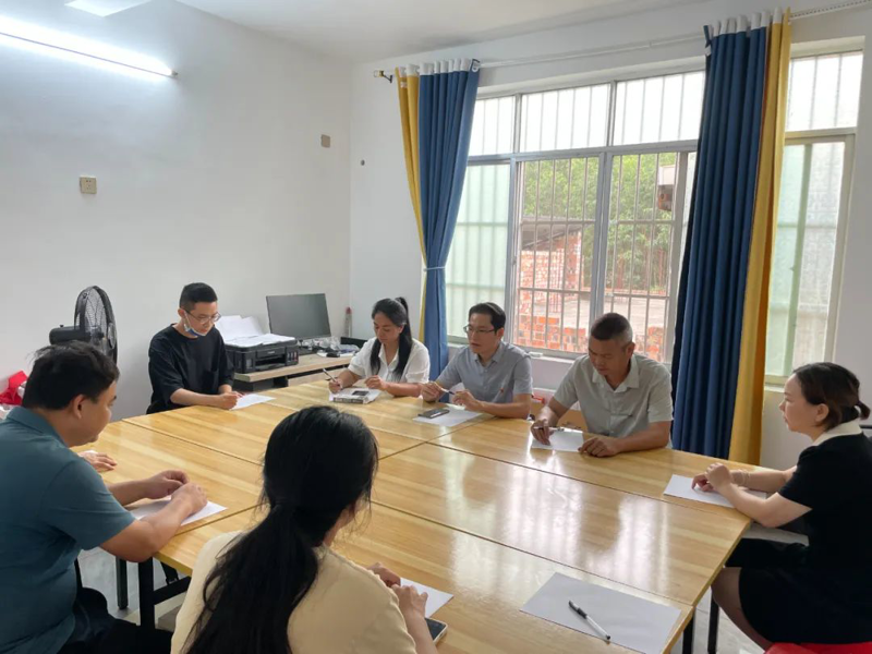 【党建动态】百色市中医医院急危重症党支部前往右江区阳圩镇开展“党建联盟共携手，三级联动保健康”医联体先锋行动